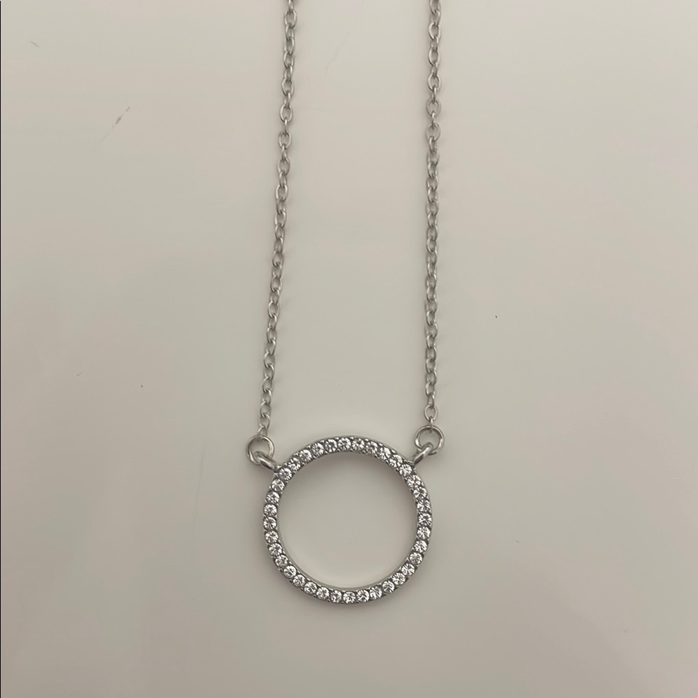 Elegant Silver Circle Pendant Necklace